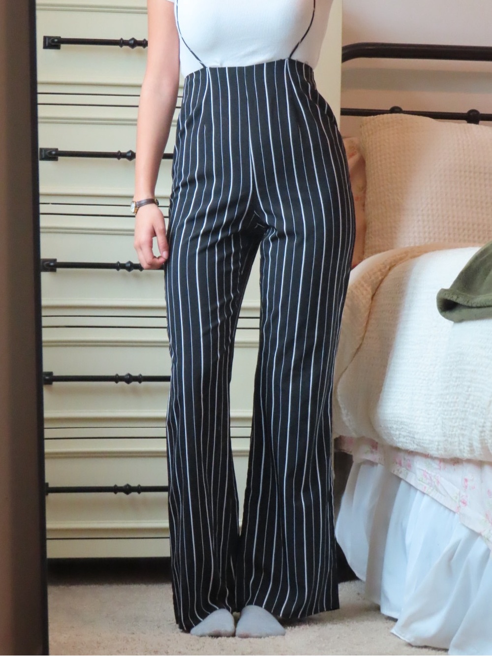 Windsor Black & White Pinstriped Wide-Leg Strappy Jumpsuit Romper XS